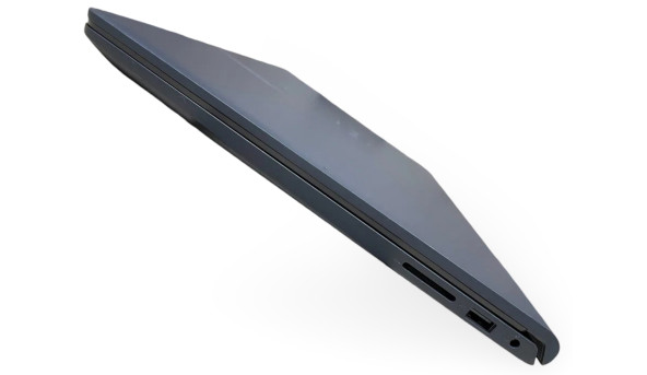 Сенсорный ноутбук Dell Inspiron 15 3530 Intel Core i7-1355U 16 GB RAM 512 GB SSD [IPS 15.6" FullHD] - Б/У