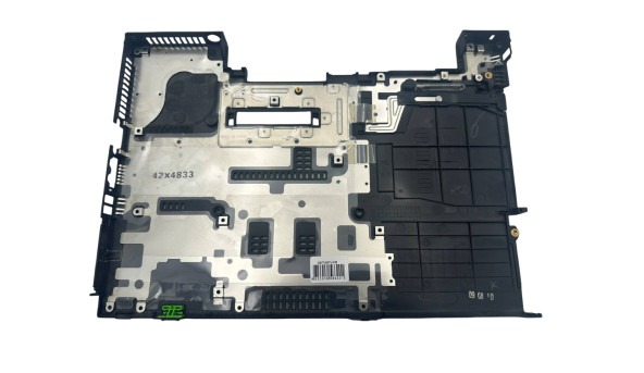 Нижня частина корпусу до ноутбука Lenovo Thinkpad T400 42X4829 Б/В
