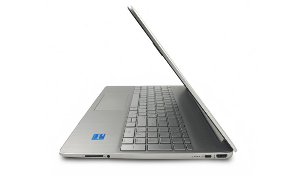 Ноутбук HP 15s-fq Intel Core I3-1115G4 8 GB RAM 256 GB SSD [15.6" FullHD] - Б/У