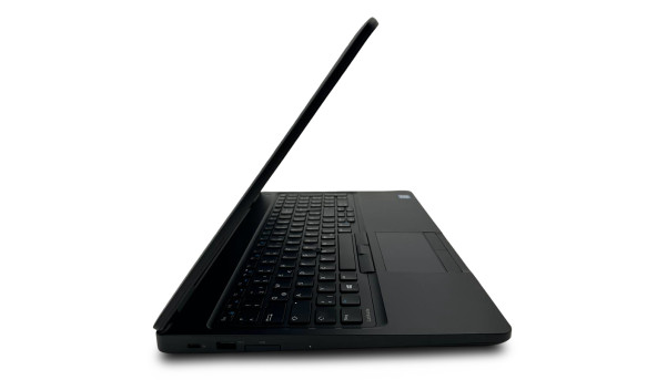 Ноутбук Dell Latitude 5590 Intel Core I5-8250U 8 GB RAM 128 GB SSD [15.6" IPS FuulHD ] - Б/В