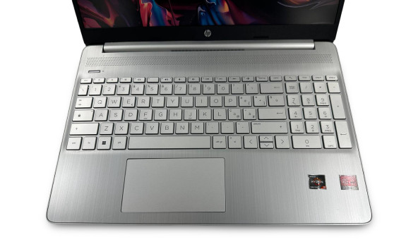 Ноутбук HP 15s-eq AMD Ryzen 3 5300U 8 GB RAM DDR4 256 GB SSD NVMe [15.6" FullHD] - Б/В