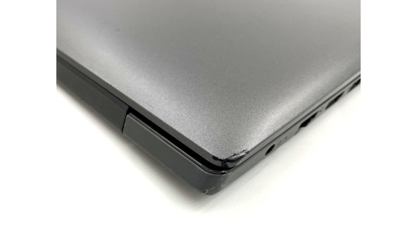 Ноутбук Lenovo V320-17IKB Intel Core i5-7200U 8 RAM 128 SSD 500 HDD [IPS 17.3" FullHD] - Б/У