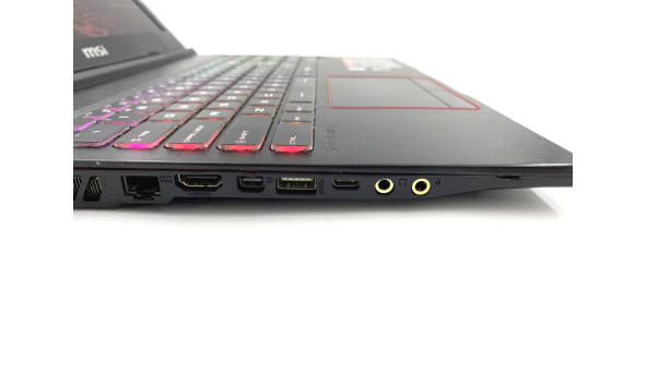 Ігровий ноутбук MSI MegaBook GE63 Core I7-8750H 8 RAM 128 SSD 1000 GB HDD GeForce GTX 1060 [15.6" FullHD] - Б/В