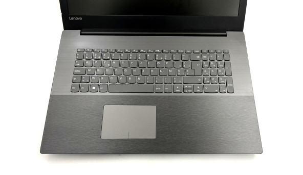 Игровой ноутбук Lenovo 320-17IKB Core i5-7200U 8 RAM 240 SSD 1000 HDD GeForce 920MX [17.3"] - Б/У