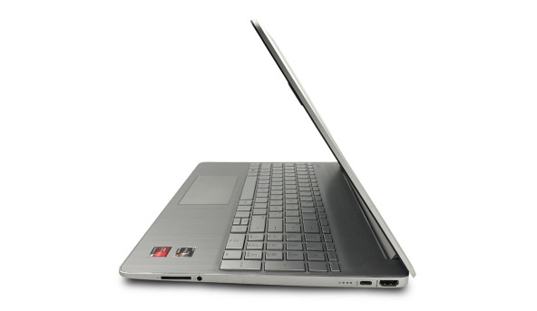 Ноутбук HP 15s-eq AMD Ryzen 5 4500U 8 GB RAM 256 GB SSD [15.6" FullHD] - Б/В