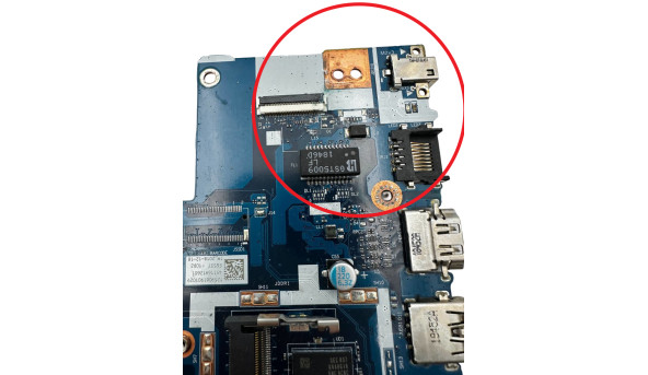 Материнська плата до ноутбука Lenovo IdeaPad 330-15IKB 330-17IKB NM-B451 i3-8130U SR3W0 Б/В
