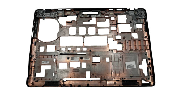 Нижня частина корпусу до ноутбука Dell Latitude E5550 AP13M000600 01TRJX Б/В