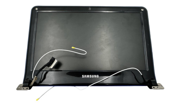 Крышка корпуса с рамкой и матрицей и шлейфами для ноутбука SAMSUNG NC110 Б/У