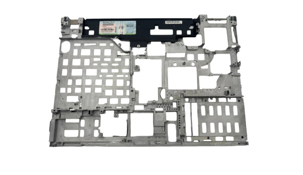 Накладка на среднюю часть корпуса к ноутбуку Lenovo Thinkpad T410 60Y5472 Б/У