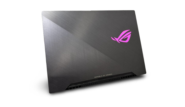 Ігровий ноутбук Asus Rog Strix GL504GS Intel Core i7-8750H 32GB DDR4 RAM 512GB SSD GeForce 1070 (15.6" 1920x1080 FHD IPS )- Б/В