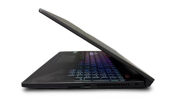 Ігровий ноутбук Asus Rog Strix GL504GS Intel Core i7-8750H 32GB DDR4 RAM 512GB SSD GeForce 1070 (15.6" 1920x1080 FHD IPS )- Б/В
