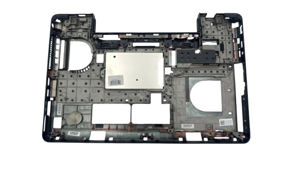 Нижня частина корпусу до ноутбука Dell Latitude E5540 0KFJ29 AP0WR000B10 Б/В