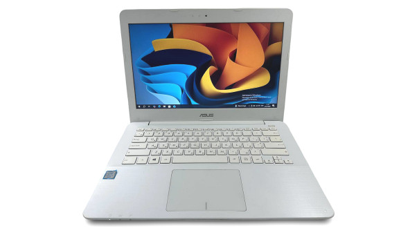 Ноутбук Asus x302 Intel Core i3-6006U 8 GB RAM 120 GB SSD [13.3"] - Б/У