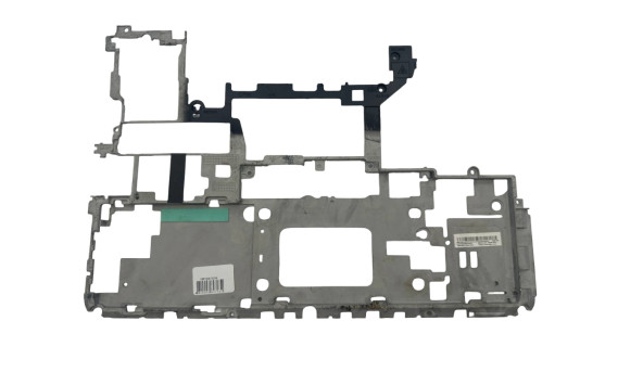 Накладка на среднюю часть корпуса к ноутбуку  HP Elitbook 840 G3 840 G4 6070B0883401 Б/У