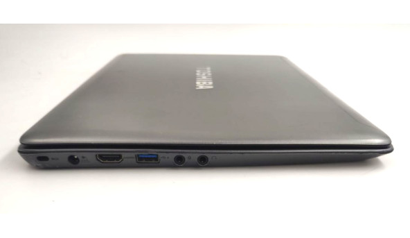 Металевий та компактний ноутбук Toshiba Satallite U840, 14", Core I3-2377M (2x1.5 GHz), 4 GB RAM, 32 GB SSD + 500 GB HDD, Б/В
