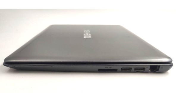 Металевий та компактний ноутбук Toshiba Satallite U840, 14", Core I3-2377M (2x1.5 GHz), 4 GB RAM, 32 GB SSD + 500 GB HDD, Б/В