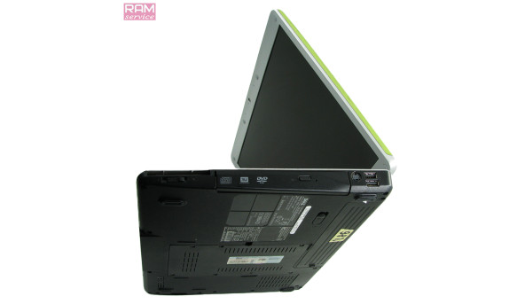 Стильний ноутбук Dell Inspiron 1525 , 15.4", Intel Pentium T2370, 4 GB 250 GB, INTEL 965 Express, Windows 7, Б/В