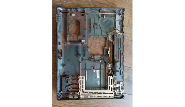 Нижня частина корпуса для ноутбука HP Compaq 6735b, 15.4", 6070b0256401, 487141-001, б/в. В хорошому стані, без пошкодженнь. - 79897