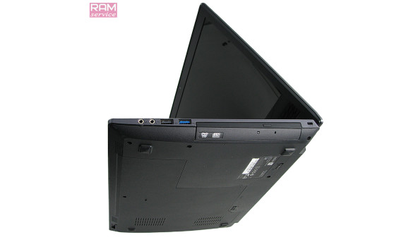 Ноутбук System76, 15.6", Intel Core i3-4000M, 4 GB, 500 GB, Intel HD Graphics 4600, Windows 7, Б/В